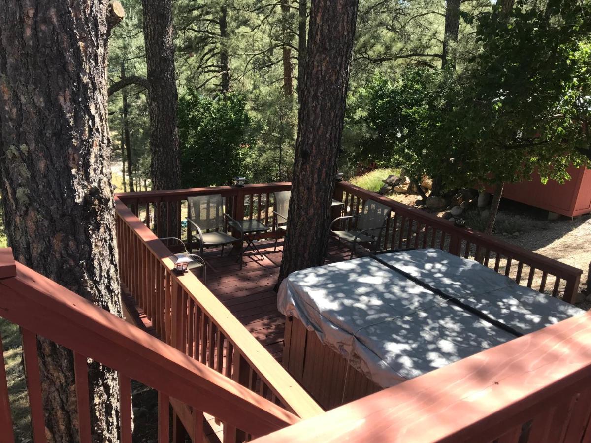 Gonzales Cozy Little Bear Ruidoso